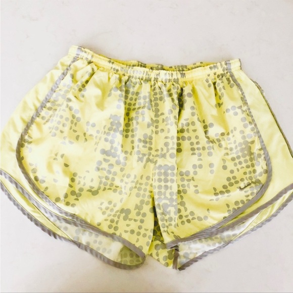 [NIKE] DRY / DRI FIT TEMPO RUNNING SHORTS - Picture 2 of 5